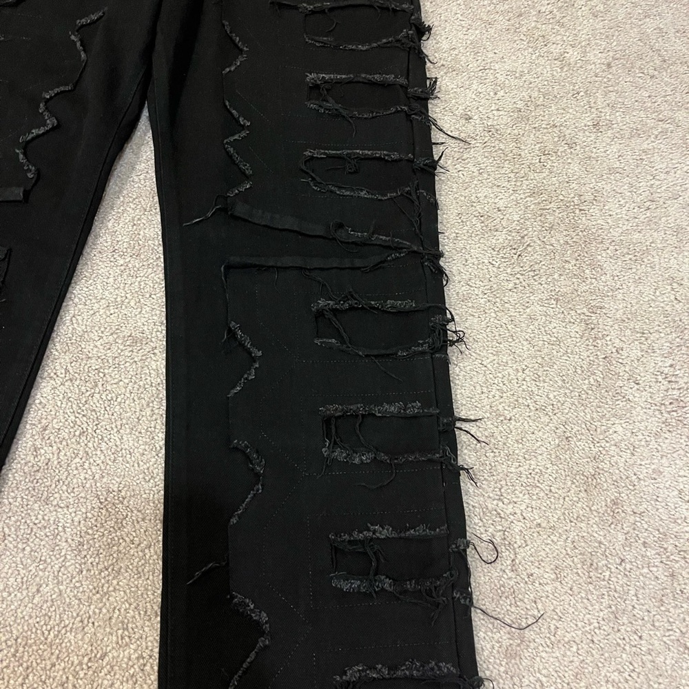 Classic B Men’s Distressed Y2K Jeans - Picture 2 of 10